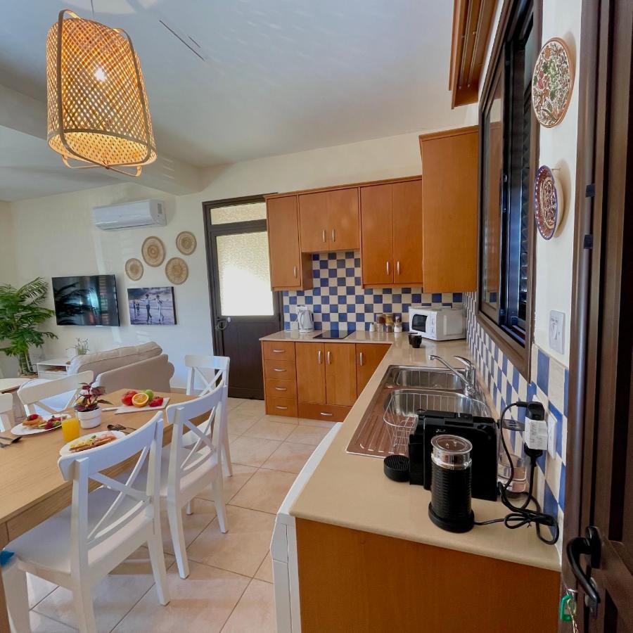 Pervolina Countryside By The Sea Villa เปร์โวเลีย ภายนอก รูปภาพ