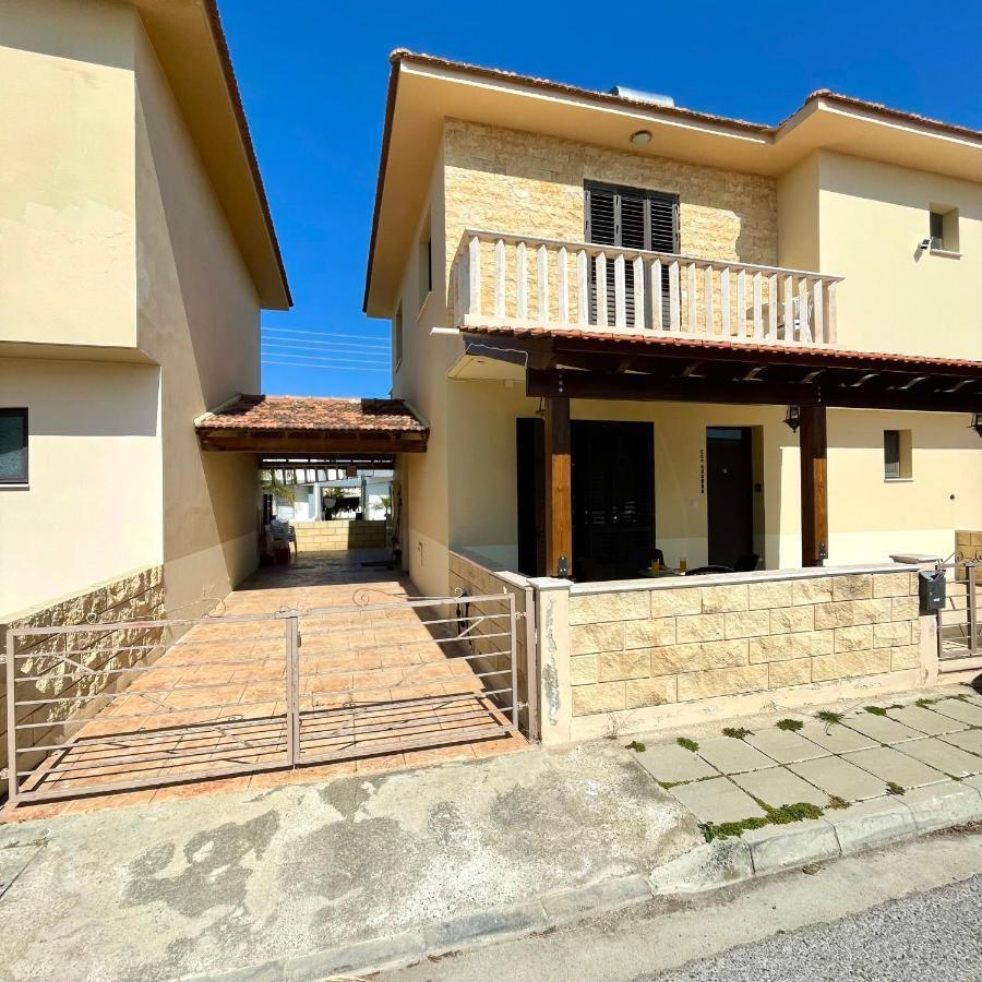 Pervolina Countryside By The Sea Villa เปร์โวเลีย ภายนอก รูปภาพ