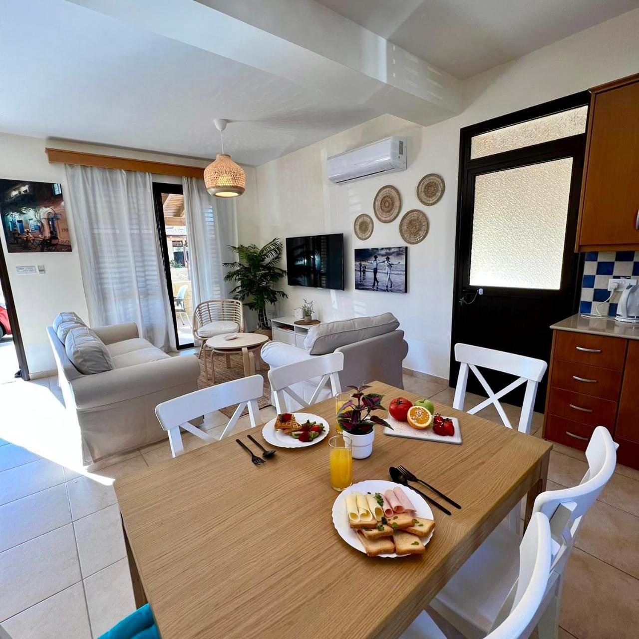 Pervolina Countryside By The Sea Villa เปร์โวเลีย ภายนอก รูปภาพ